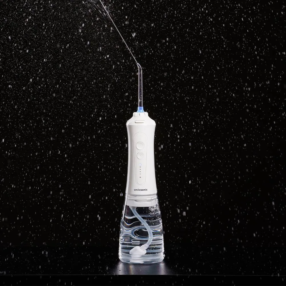 Pulsujący strumień wody irygatora Smilesonic AquaFlow